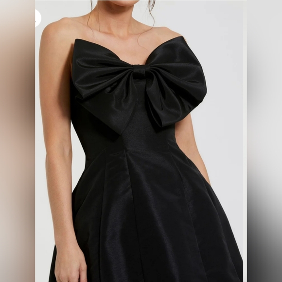 Mac Duggal Black Strapless Oversized Bow Fit & Flare Mini Dress Sz 6, 8 NWT - Picture 2 of 11
